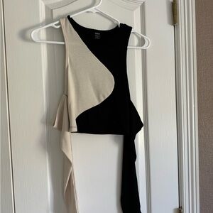 Off the shoulder crop